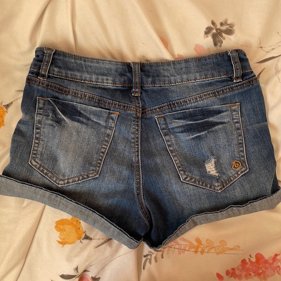 Womens Distressed Blue Jean Shorts - Picture 2 of 3